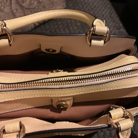 Coach crossbody! 💛 - Picture 5 of 6